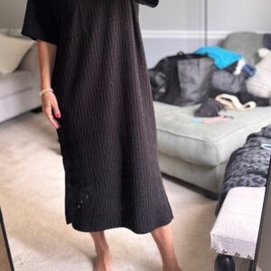 Entro Black Midi Dress